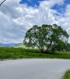 Predaj: Pozemok pre váš nový domov s výhľadom na Nízke Tatry