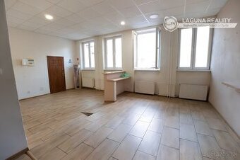 Podnikateľský priestor (70 m2) centrum Sp. Nová Ves