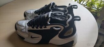 Nike zoom 2K (EUR 44)