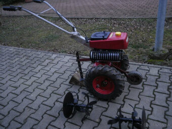Malotraktor 2takt