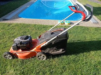 predam benzinovu kosacku oleo mac g48 tbq comfort plus