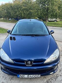 Peugeot 206 1.1 benzín rok 1999