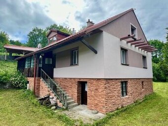 NA PREDAJ RODINNÝ DOM V MALEBNOM PROSTREDÍ, OBEC MATYSOVÁ