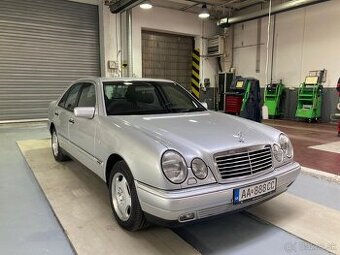 Mercedes Benz E 240 V6 W210