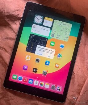 Predám iPad AIR  -  A1893 - bez závad 