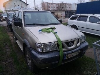 Nissan terrano 2 3.0