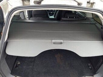 Zadná kufrova roleta focus 2