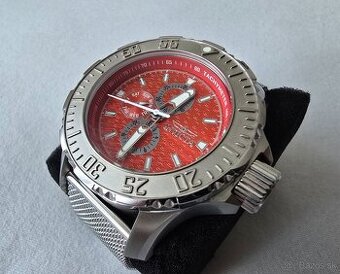 Invicta Red Vintage 49mm