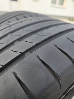 235/55R18 Continental Letné