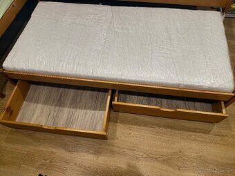 Masivna Jednolôžková posteľ