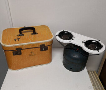 Starožitný plynový varič s kufríkom
