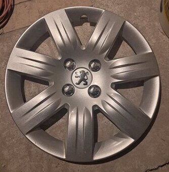 Puklica Peugeot Partner R16