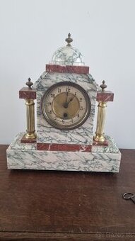 Mramorove krbove hodiny France