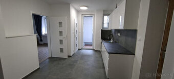 Prenájom 3 - izbového bytu s parkovaním