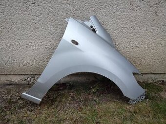 Mazda 5 (CR19, 2005-2010) Predné blatníky