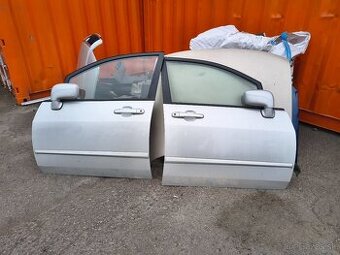 Suzuki Liana (2001–2007)