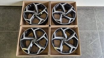 ✅ R18 ®️ Originál VW Boneville 5x112 ET44 ✅ Passat R Line