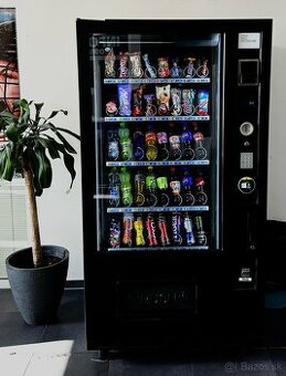 Predajný automat Vendo G-Snack 8