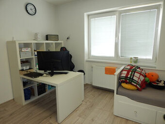 Garsónka do prenájmu Nitra centrum prerobená zariadená