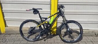 Celoodpružený Cannondale Jekyll