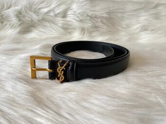 Yves Saint Laurent opasok
