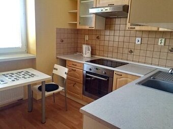 1 izbový byt s klimatizáciou a parkovacím miestom, Nitra