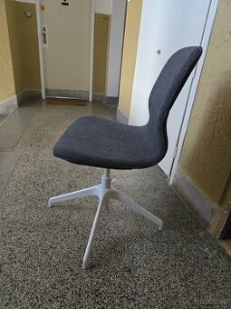 IKEA stolicka otočná