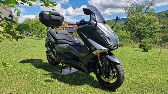 Yamaha T-MAX 530