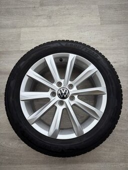 R17 ORIG.ZIMNÍ KOLA VW HELSINKI 215/55/17 DOT24 99%