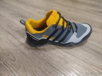 Adidas terrex swift