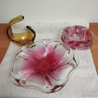 Hutné sklo, cena za komplet 49 eur