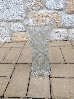 Predam krištáľovu vazu