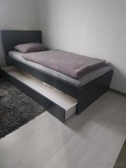 Predám kvalitnú posteľ