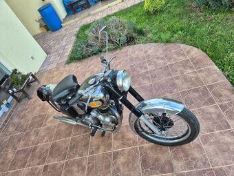 Royal Enfield Bullet 350 rok 1972