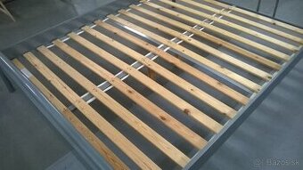 Predám posteľ s kvalitnými madracmi - 1