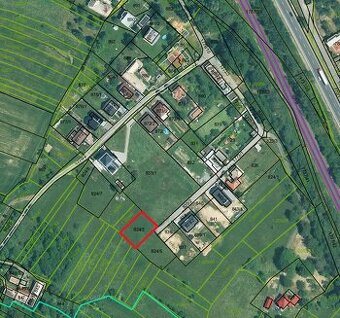 Kriváň – invest. pozemok v intraviláne, s cestou, 611 m2