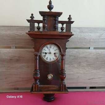 Predám starozitne nástenné hodiny