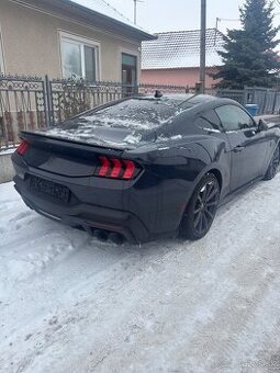 Mustnga  VII kolesa  plus nove zimne pneumatiky 19 coll