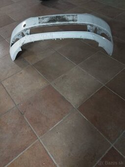 Nárazník predný Rapid.