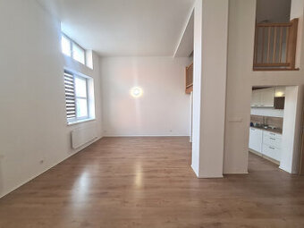 Prenajmeme veľký 2+kk mezonet. byt, Žilina-Bytčická, R2 SK.