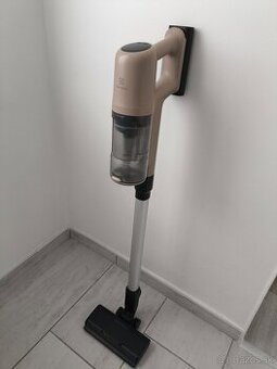 Tyčový vysávač Electrolux 600 Clean