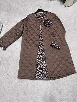 Dlhý prešívaný kabát