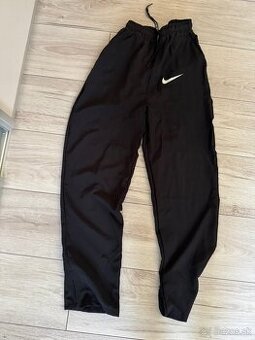 Nike nohavice
