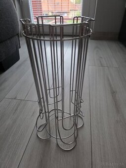 Stojan na kapsule Dolce Gusto