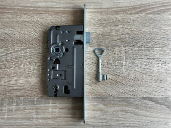 Predám zámok zadlabávací Voster 72/55 ľavý