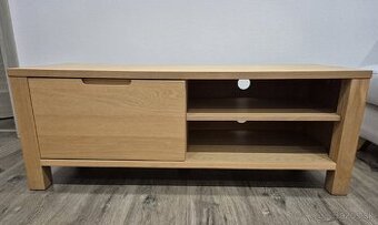 Skrinka pod tv