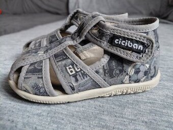 Ciciban destské papuče veľ. 22