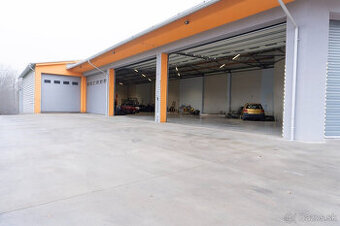 Predaj modernej polyfunkčnej haly s administratívnou budovou