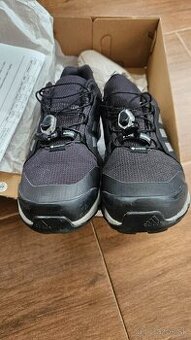 Adidas terrex vel. 37