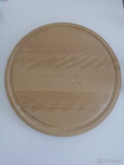 Predam dosky na krajanie.